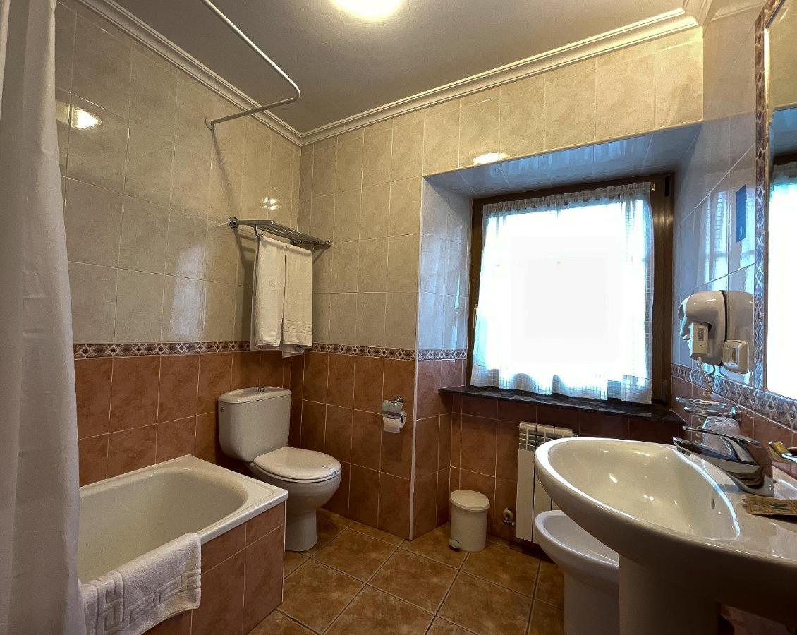 Hotel Rural "La Ruta De Cabrales" เมสตัส เด กอน ภายนอก รูปภาพ