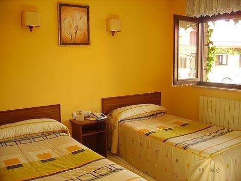Hotel Rural "La Ruta De Cabrales" เมสตัส เด กอน ภายนอก รูปภาพ